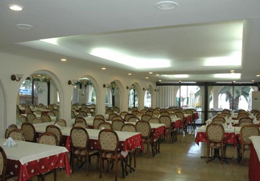 Ozcelik Hotel Kusadasi Exterior photo
